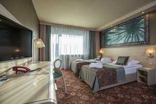 Отель Hotel Klimczok Resort&Spa Щирк Стандартный двухместный номер с 1 кроватью или 2 отдельными кроватями-8